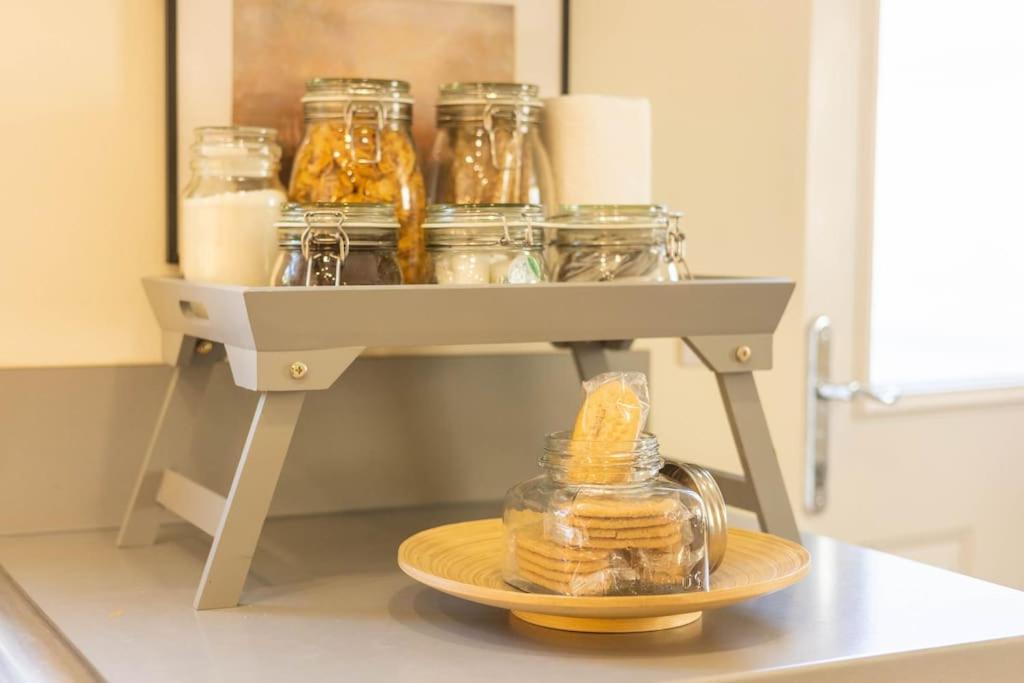 The Wellness Lodge- Gym, Table Tennis, Cinema, Parking And More! Bath Ngoại thất bức ảnh